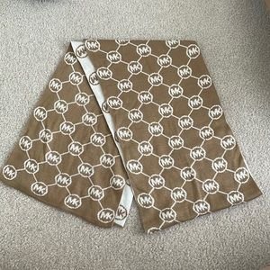 Michael Kors scarf